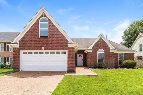 9355 Helmsley Dr, Cordova, TN 38016