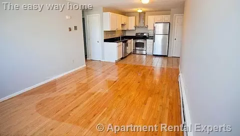 14 Murdock St #3-2, Somerville, MA 02145