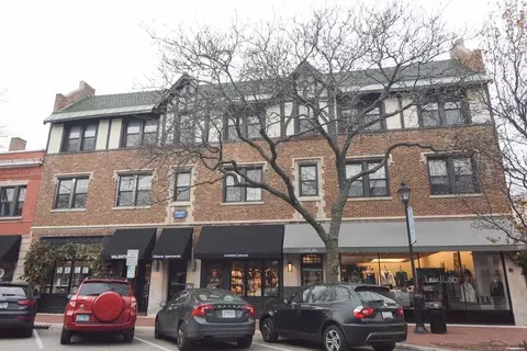 343 Park Ave #03, Glencoe, IL 60022