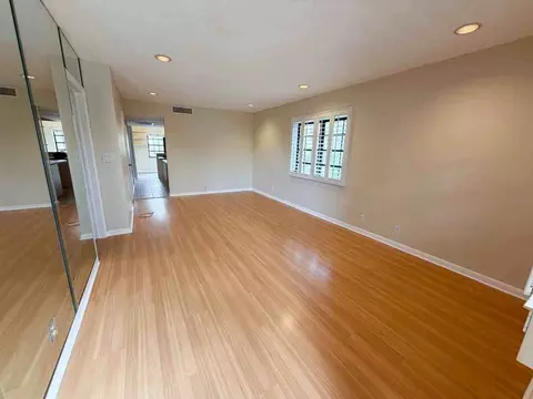 917 NE 16th Ave #16, Fort Lauderdale, FL 33304