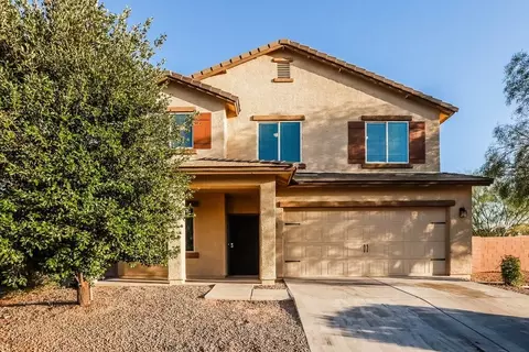 8237 W Kittiwake Ln, Valencia West, AZ 85757