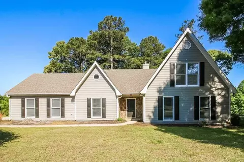 1001 Crown Corners Dr, Mcdonough, GA 30253