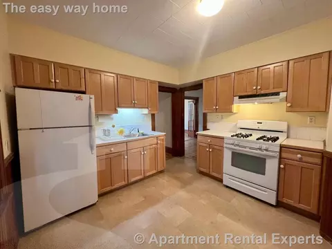 19 Gold Star Rd #1, Cambridge, MA 02140