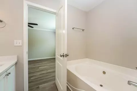 310 Lakeside Pt, Covington, GA 30016 photo 12