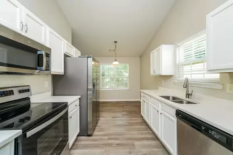 310 Lakeside Pt, Covington, GA 30016 photo 7