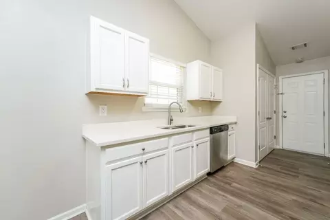 310 Lakeside Pt, Covington, GA 30016 photo 8