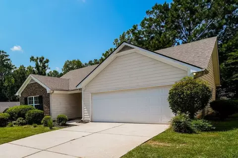 310 Lakeside Pt, Covington, GA 30016 photo 3