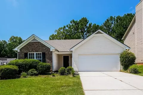 310 Lakeside Pt, Covington, GA 30016