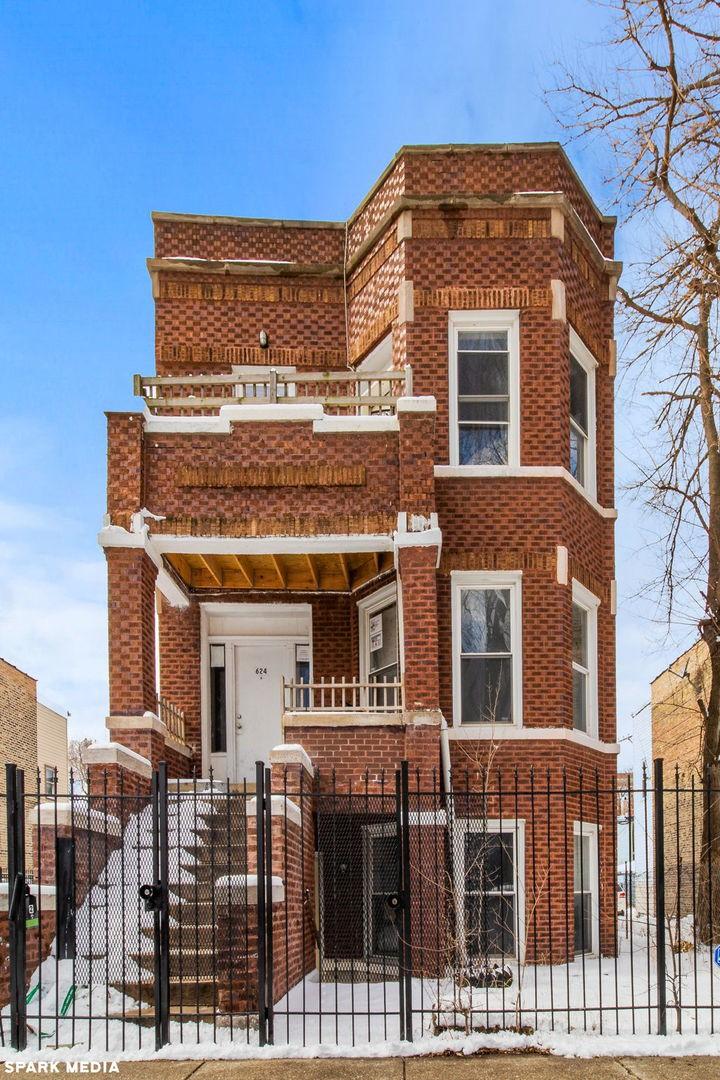 624 N Monticello Ave 1, Chicago, IL 60624 10 Photos