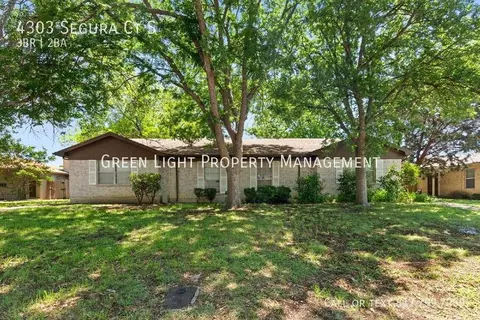 4303 Segura Ct S, Fort Worth, TX 76132