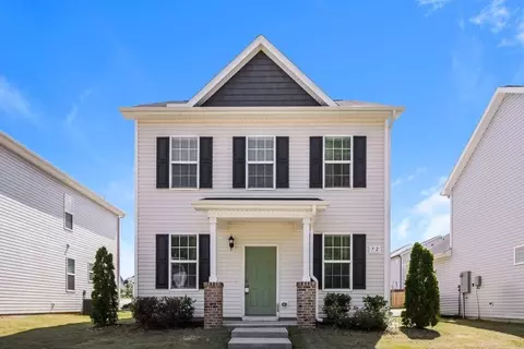 72 Rosemary St, Clayton, NC 27520