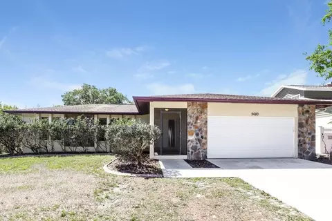 5680 Colonial Oaks Blvd, Sarasota, FL 34232
