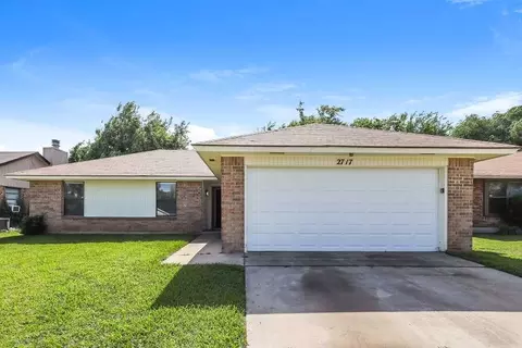 2717 Paxton Pl, Spencer, OK 73084