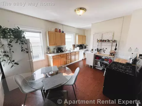51 Ibbetson St #3, Somerville, MA 02143