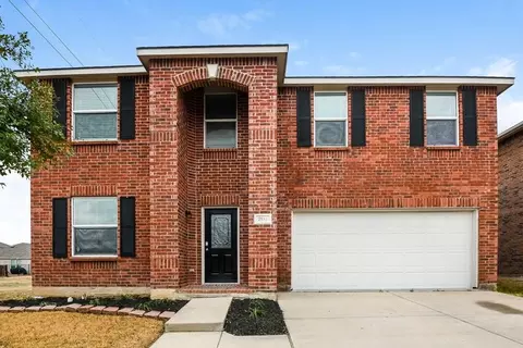 7533 Almondale Dr, Fort Worth, TX 76131