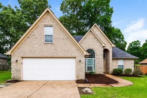 35 Lakewood Cv, Oakland, TN 38060