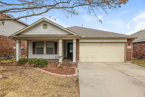 9880 Willowick Ave, Fort Worth, TX 76108