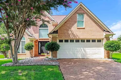2060 Greencliff Dr, Southaven, MS 38672