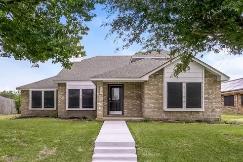 8801 Pine Forest Dr, Rowlett, TX 75088