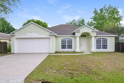 903 Bonneville Ln, Poinciana, FL 34759