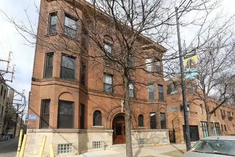 1756 W Montrose Ave #1, Chicago, IL 60613