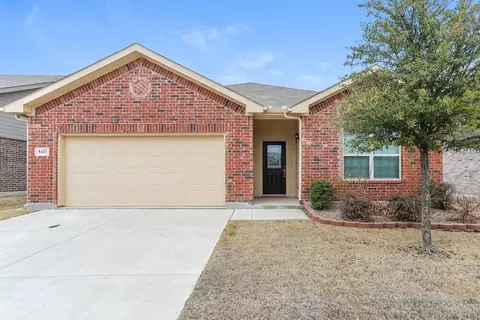 5421 Marina Dr, Denton, TX 76208