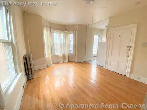89 Hancock St #10, Cambridge, MA 02139