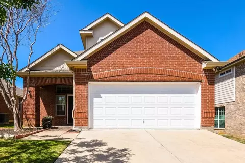 4913 Happy Trl, Fort Worth, TX 76244