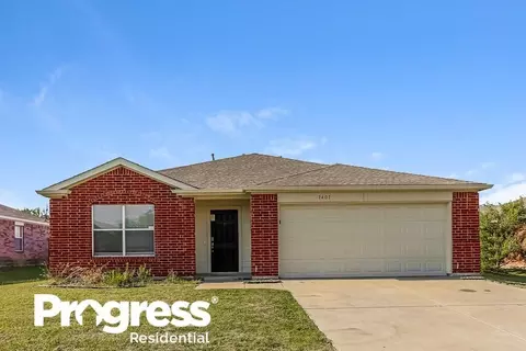 1401 Anglican Dr, Arlington, TX 76002