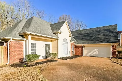 5333 Doe Ln, Southaven, MS 38671