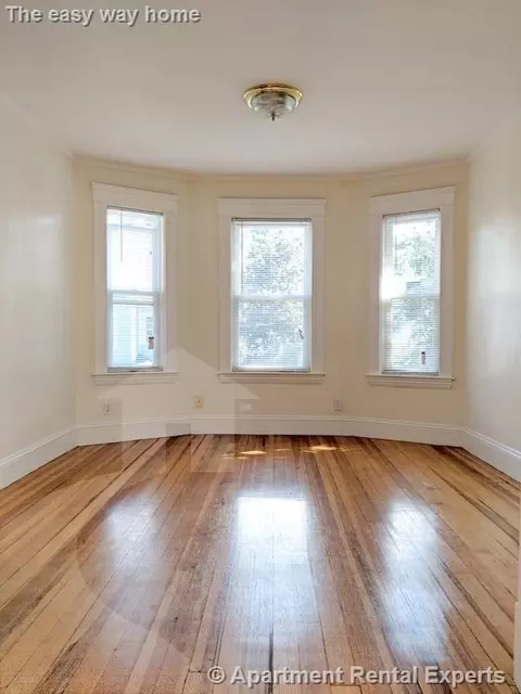 7 Orrin St #2, Cambridge, MA 02138