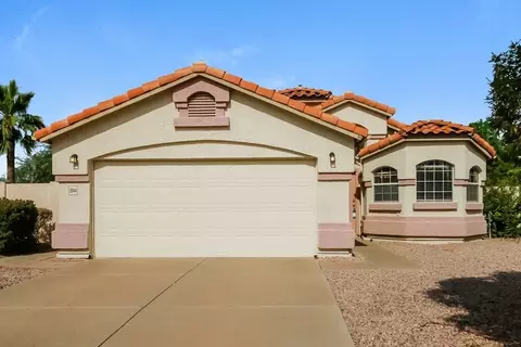 2044 S Avoca Cir, Mesa, AZ 85209