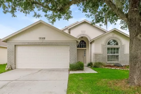 1046 Crimson Clover Ln, Wesley Chapel, FL 33543