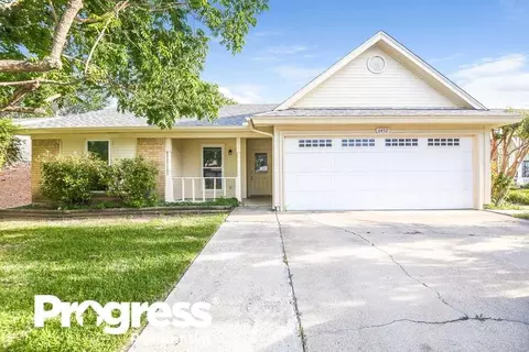 6452 High Lawn Ter, Watauga, TX 76148