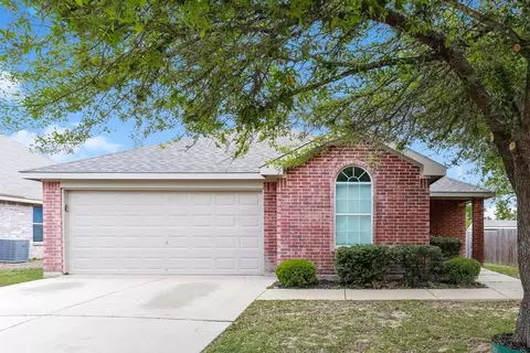 2945 Stockton St, Denton, TX 76209