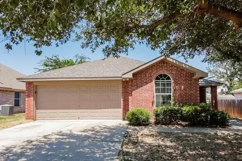 2945 Stockton St, Denton, TX 76209