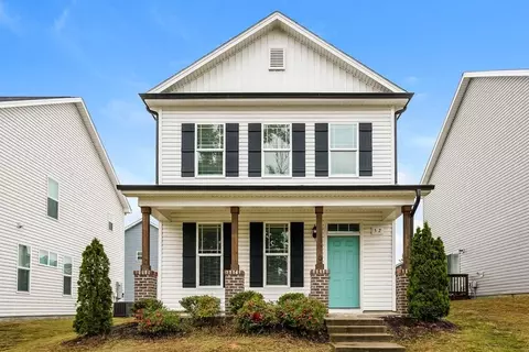 52 Rosemary St, Clayton, NC 27520