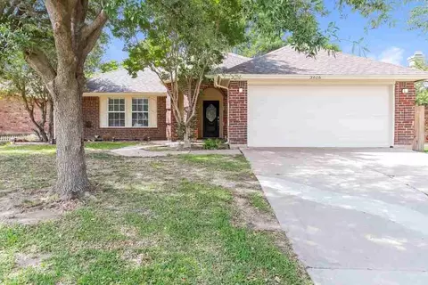 3616 Crosswicks Ct, Fort Worth, TX 76137