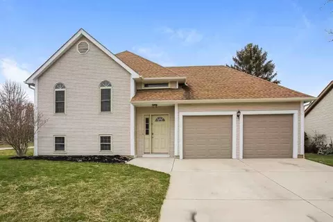 3726 Mountshannon Rd, Columbus, OH 43221