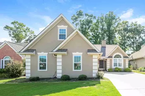 385 Fairway Ct, Newnan, GA 30265
