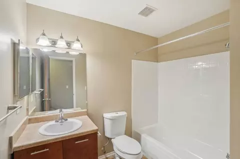 5825 Plum Hollow Dr, Ypsilanti, MI 48197 photo 11