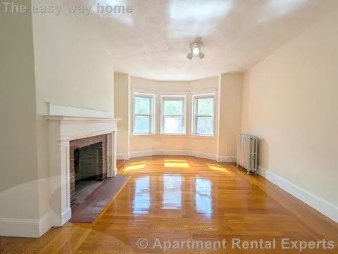 163 Summer St #1, Somerville, MA 02143
