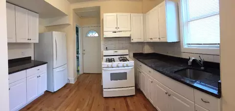832 W 34th Pl #2, Chicago, IL 60608