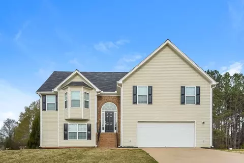 195 Trelawney Dr, Covington, GA 30016