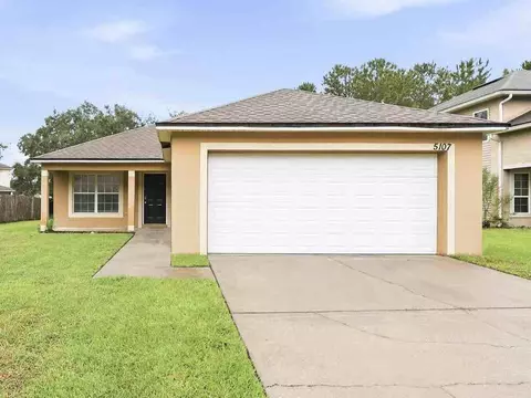 5107 Johnson Creek Dr, Jacksonville, FL 32218