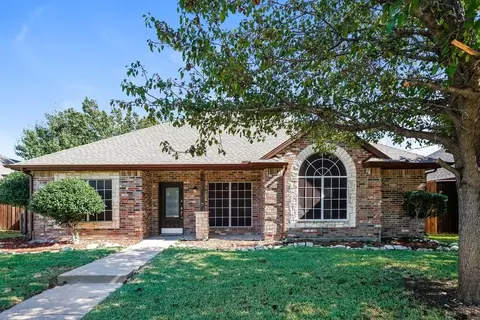 102 Cottonwood Trl, Red Oak, TX 75154
