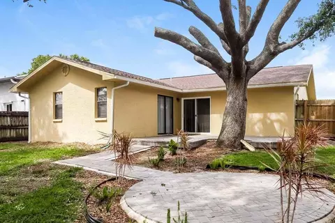 12873 Pineway Dr, Largo, FL 33773 photo 15