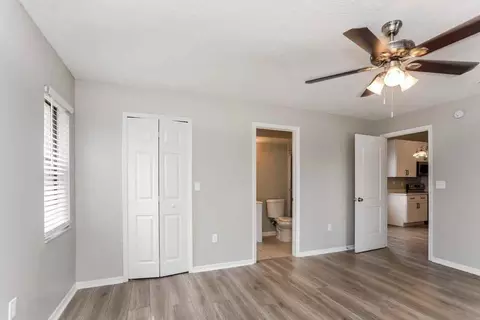 12873 Pineway Dr, Largo, FL 33773 photo 8