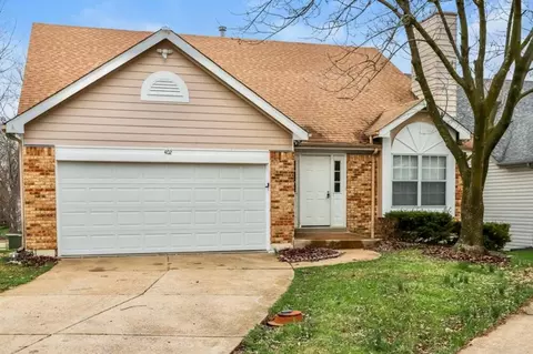 402 Waterside Dr, Wildwood, MO 63040
