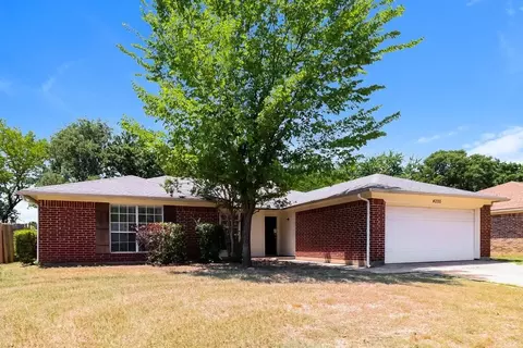 4200 Cypress Springs Dr, Arlington, TX 76001